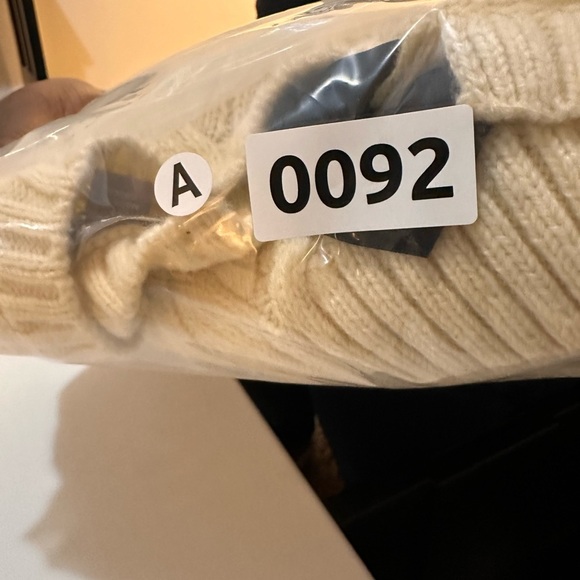 LJ. CREW Tie-back‎ cable-knit sweater Sz XS NWOT (A0092 B3) - Picture 5 of 5